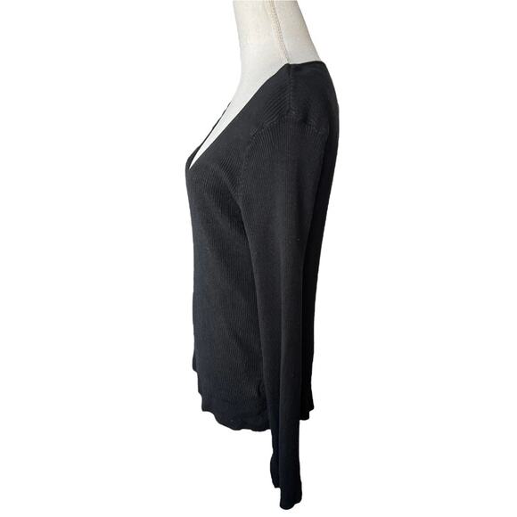 H&M black ribbed v-neck sweater casual minimalist neutral professional - Picture 3 of 7